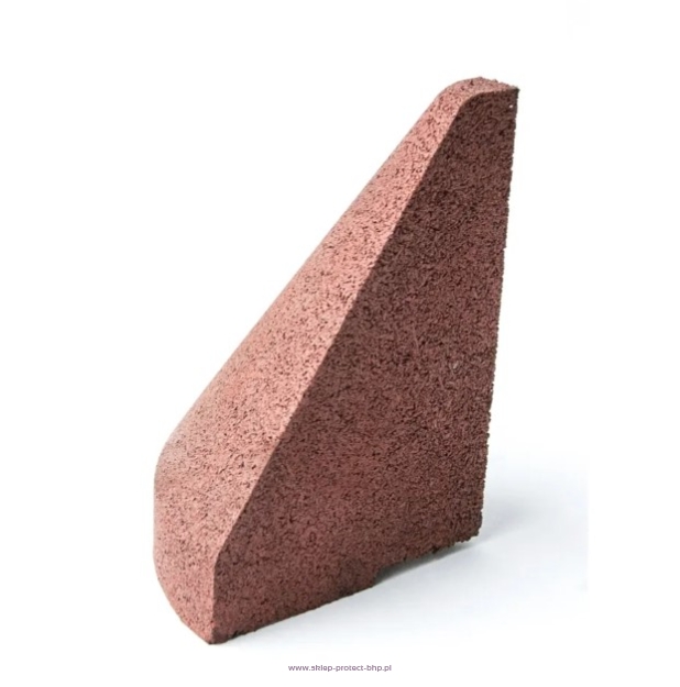 Czerwony gumowy krawężnik elastyczny - zakończenie