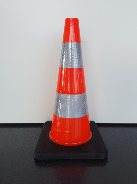 Pachołek drogowy 75 cm odblaskowy II gen.