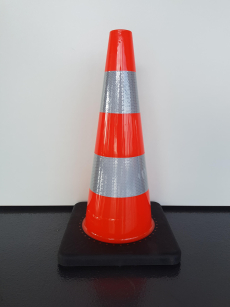Pachołek drogowy 75 cm odblaskowy II gen.